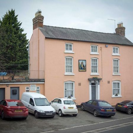The Benbow Inn At Ruyton-Xi-Towns ภายนอก รูปภาพ